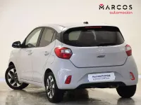 Usado Hyundai i10 64 CV (47 kW) 2025 Gris Utilitario