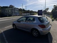 Usado Peugeot 307 110 CV (80 kW) 2002 Gris / plata Berlina