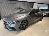 Usado Mercedes A180 116 CV (85 kW) 2023 Gris / plata Berlina