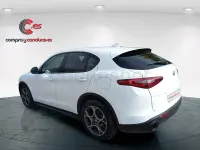 Usado Alfa Romeo Stelvio Sprint 160 CV (117 kW) 2022 Blanco SUV