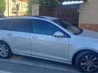 Usado VW Golf VII Business 110 CV (80 kW) 2014 Gris / plata Familiar