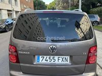 Usado VW Touran Highline 140 CV (102 kW) 2007 Gris / plata Monovolumen