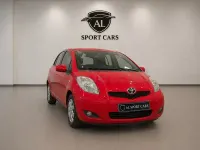 Usado Toyota Yaris Connect Style 101 CV (74 kW) 2010 Rojo Utilitario