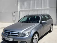 Usado Mercedes C220 170 CV (125 kW) 2010 Gris / plata Familiar