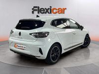 Używany Renault Clio V 140 KM (102 kW) 2024 Biały Sedan/Limuzyna