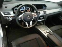 Usado Mercedes E220 Avantgarde 170 CV (125 kW) 2014 Plateado Berlina