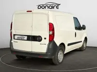 Usado Opel Combo Selective 95 CV (69 kW) 2016 Blanco Monovolumen