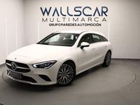 Usado Mercedes CLA200 Shooting Brake 150 CV (110 kW) 2021 Blanco Familiar