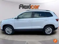 Usado Skoda Karoq Active 116 CV (85 kW) 2022 Blanco SUV