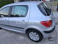 Usado Peugeot 307 110 CV (80 kW) 2003 Gris / plata Berlina