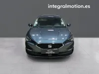 Usado Seat Leon Style 115 CV (84 kW) 2020 Gris