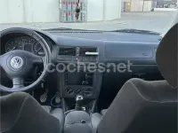 Usado VW Golf IV Conceptline 100 CV (73 kW) 2001 Azul Berlina
