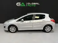 Usado Peugeot 308 Allure 120 CV (88 kW) 2012 Gris / plata Berlina