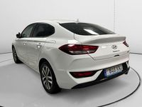 Usado Hyundai i30 120 CV (88 kW) 2018 Blanco Berlina