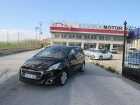 Usado Peugeot 5008 Allure 120 CV (88 kW) 2015 Negro Monovolumen