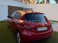 Usado Peugeot 208 Style 100 CV (73 kW) 2018 Rojo Utilitario