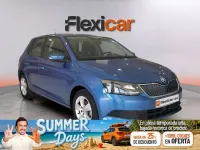 Usado Skoda Fabia Active 75 CV (55 kW) 2018 Azul Utilitario