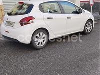 Usado Peugeot 208 Access 82 CV (60 kW) 2018 Blanco Utilitario