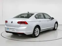 Usado VW Passat Business 122 CV (89 kW) 2020 Gris Berlina