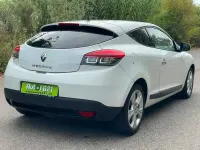 Usado Renault Mégane Coupé Dynamique 111 CV (81 kW) 2011 Blanco Coupe