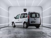 Usado Renault Kangoo Dynamique 90 CV (66 kW) 2015 Blanco Monovolumen