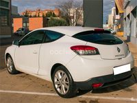 Usado Renault Mégane Dynamique 110 CV (80 kW) 2012 Blanco Berlina