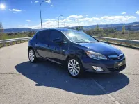 Usado Opel Astra Cosmo 115 CV (84 kW) 2010 Azul Berlina