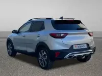 Usado Kia Stonic GT-Line 100 HP (73 kW) 2024 Cinzento SUV