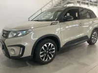 Usado Suzuki Vitara GLX 120 CV (88 kW) 2016 Beige SUV