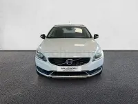 Usado Volvo V60 CC Momentum 150 CV (110 kW) 2018 Blanco Familiar