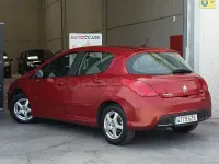Usado Peugeot 308 Envy 98 CV (72 kW) 2010 Rojo Berlina