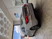 Usado Mercedes A180 Advanced 116 CV (85 kW) 2022 Gris Utilitario