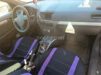 Usado Opel Astra Cosmo 100 CV (73 kW) 2005 Gris / plata Berlina
