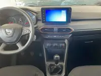 Usado Dacia Sandero Essentiel 100 CV (73 kW) 2022 Blanco Berlina