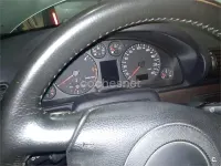 Usado Audi A4 150 CV (110 kW) 1998 Gris / plata Berlina