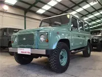 Usado Land Rover Defender S 122 CV (89 kW) 2015 Verde Familiar