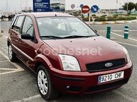 Usado Ford Fusion Trend 68 CV (50 kW) 2003 Violeta / lila Utilitario