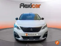 Usado Peugeot 3008 Allure 131 CV (96 kW) 2019 Blanco SUV