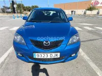 Usado Mazda 3 Active 105 CV (77 kW) 2005 Azul Berlina