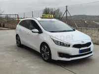 Usado Kia Ceed Sportswagon 136 CV (100 kW) 2017 Blanco Familiar