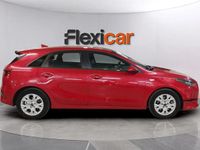 Usado Kia Ceed 101 CV (74 kW) 2023 Rojo Utilitario