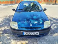 Usado Renault Clio II 75 CV (55 kW) 1999 Azul Berlina
