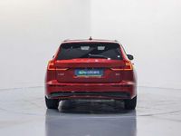 Usado Volvo V60 Plus 197 HP (144 kW) 2022 Vermelho Carrinha