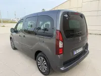 Usado Peugeot TePee Active 99 CV (72 kW) 2017 Azul Van