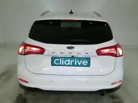 Usado Ford Focus Trend 120 CV (88 kW) 2022 Amarillo Familiar