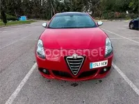 Usado Alfa Romeo Giulietta Distinctive 140 CV (102 kW) 2011 Rojo Utilitario
