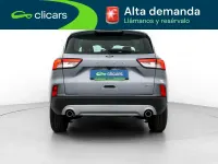 Usado Ford Kuga Titanium 191 CV (140 kW) 2022 Gris / plata SUV
