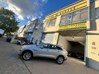 Usado Jaguar E-Pace R-Dynamic 150 CV (110 kW) 2018 Gris / plata SUV