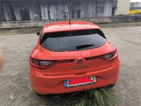 Usado Renault Mégane IV Zen 110 CV (80 kW) 2017 Rojo Berlina