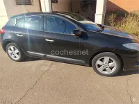 Usado Renault Mégane III Dynamique 105 CV (77 kW) 2010 Negro Berlina